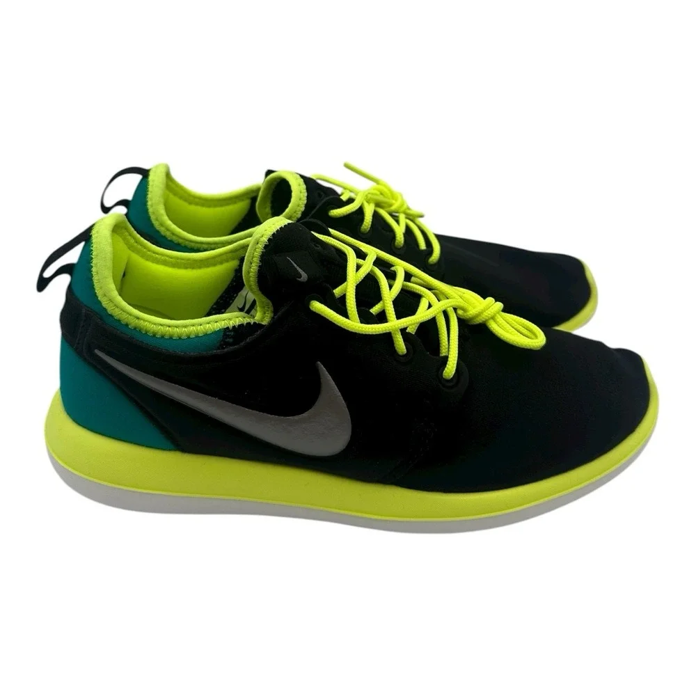 Nike Roshe Two GS Running Shoes YOUTH Kids Sz 5 Y Black/Volt Sneakers 844653-003